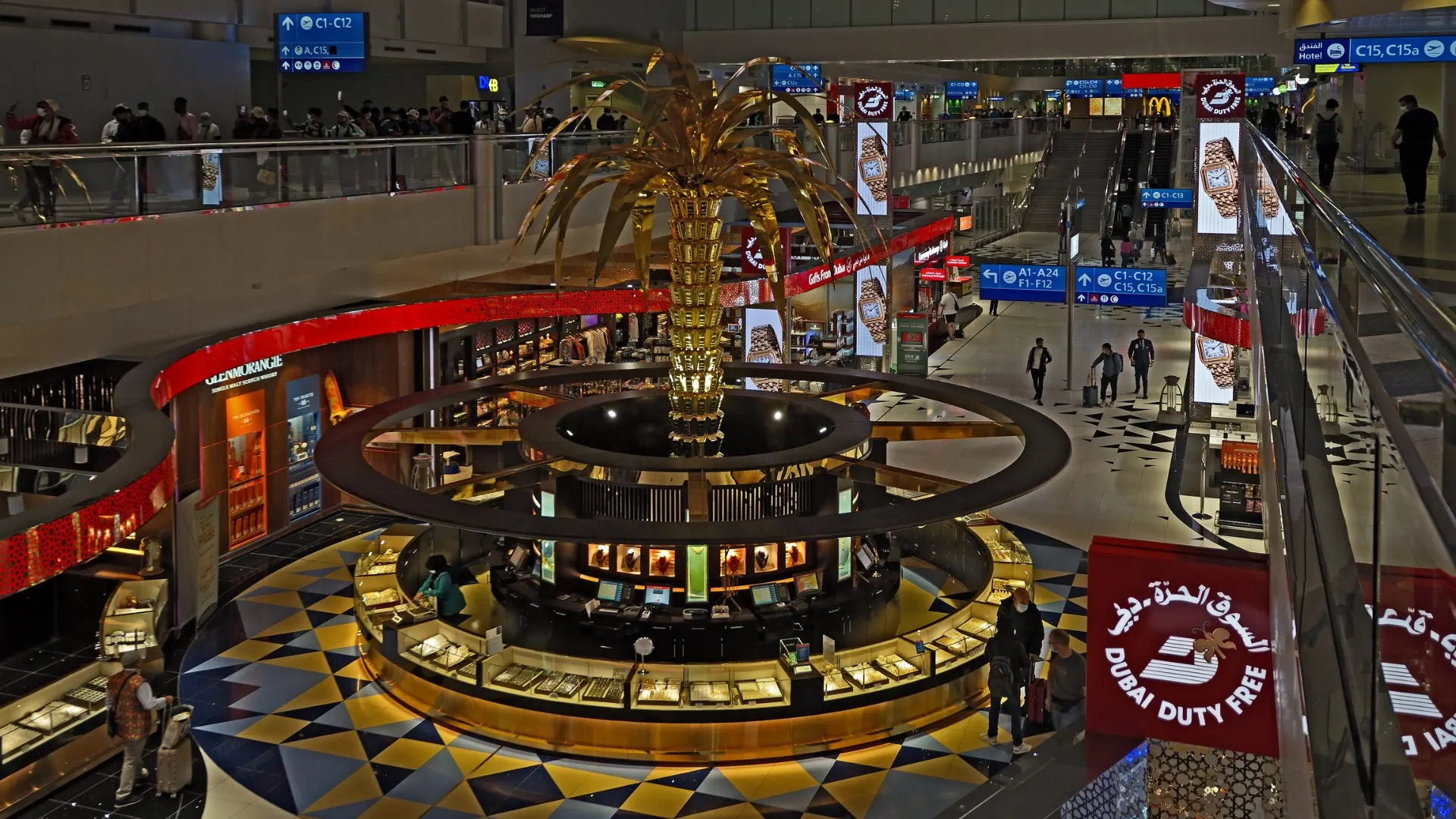 Dubai Terminal 3 departures hall stretching into the distance