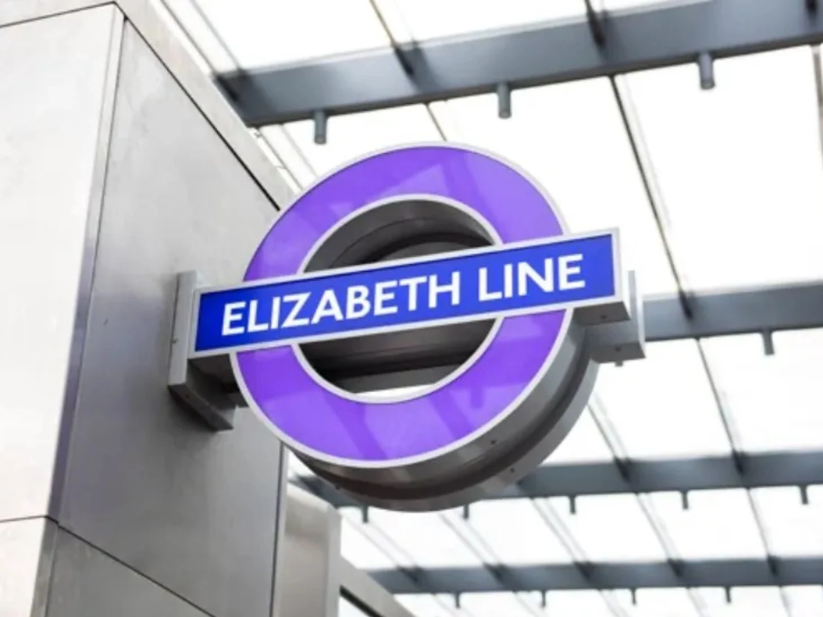 Terminal 2 Queen's Terminal marketplace