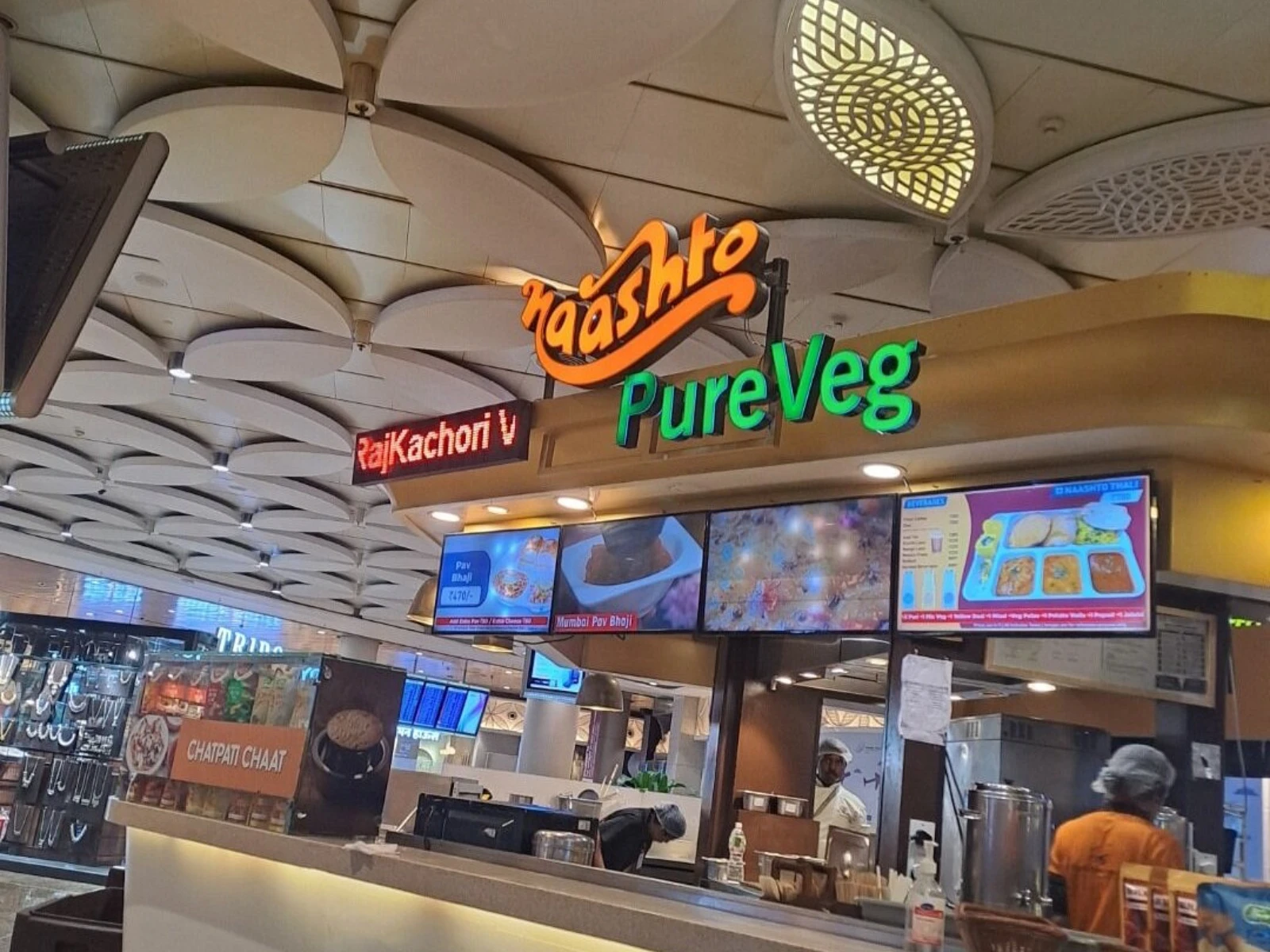 Vada pav and chai at Mumbai airport