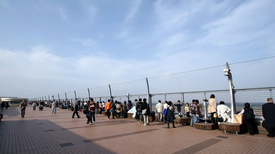 Narita Terminal 1 kabuki costume showcase
